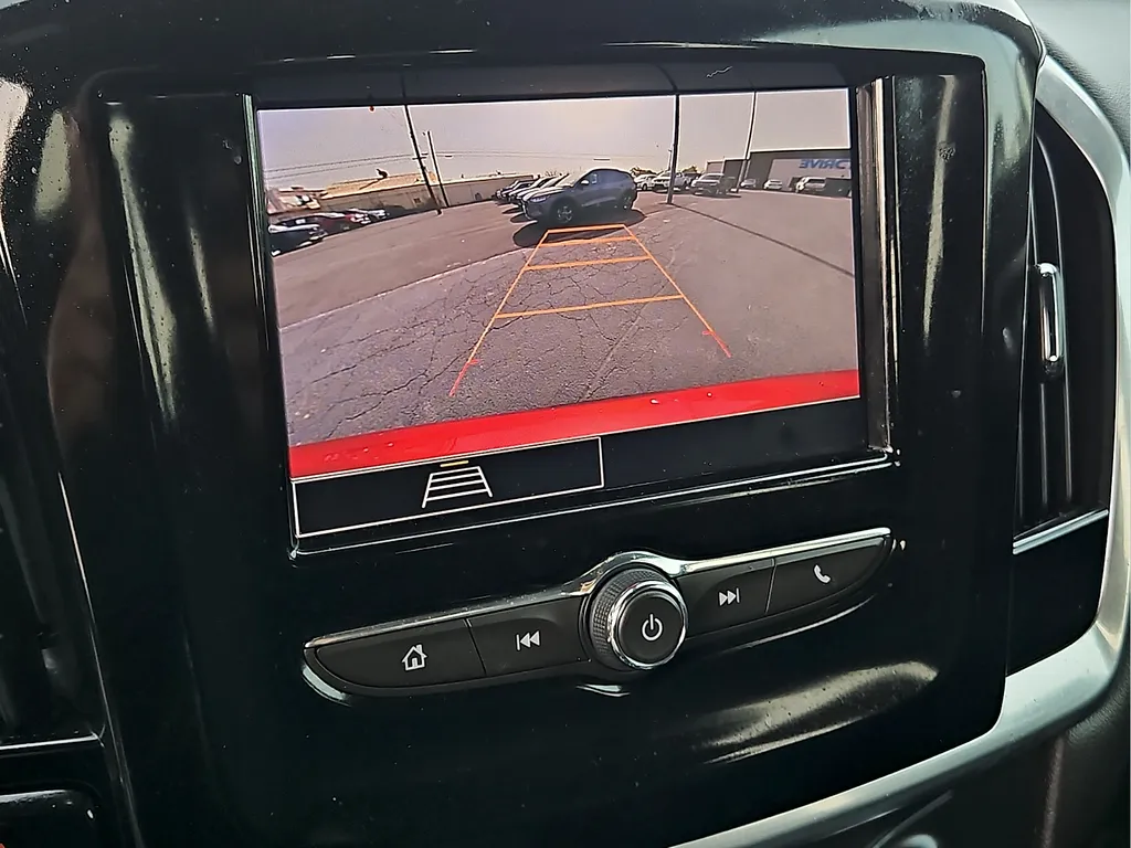 Chevrolet Traverse photo 19
