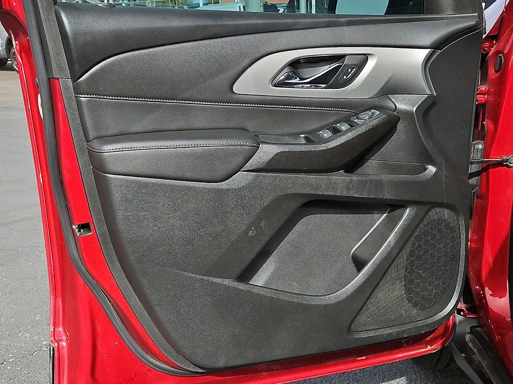 Chevrolet Traverse photo 15