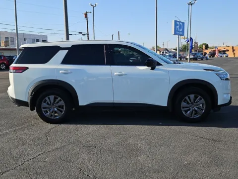Photos of 2025 Nissan Pathfinder S for sale in El Paso, TX at RightDrive - 1791 Lee Trevino