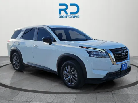 White 2025 Nissan Pathfinder S for sale in El Paso, TX
