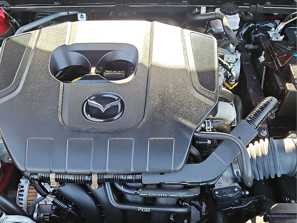 Mazda CX-30 photo 9