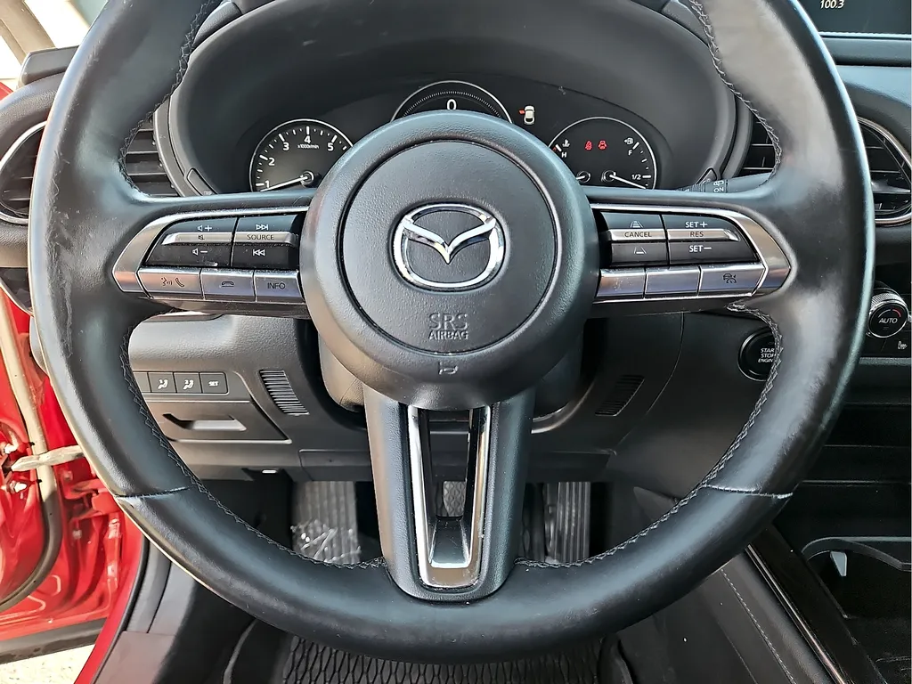 Mazda CX-30 photo 24