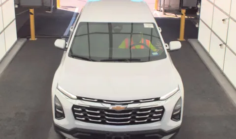 Photos of 2025 Chevrolet Equinox LT for sale in El Paso, TX at RightDrive - 1791 Lee Trevino