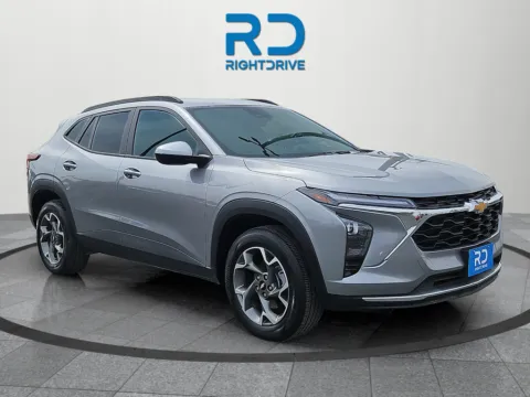 Gray 2025 Chevrolet Trax LT for sale in El Paso, TX