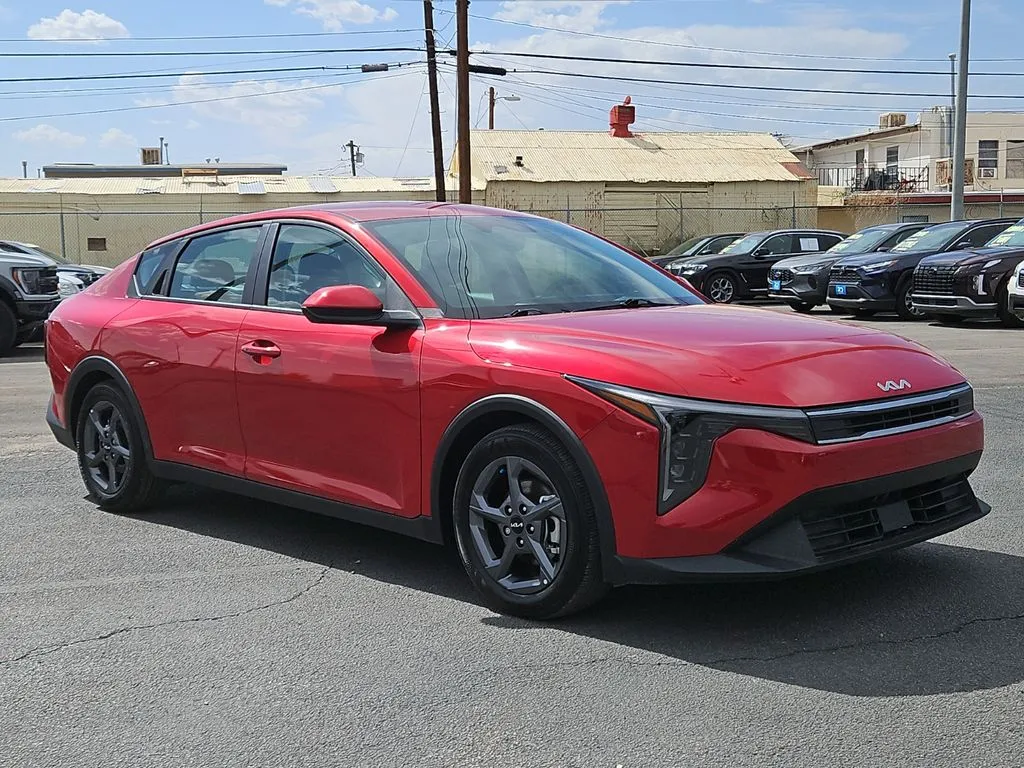 2025 Kia K4 LXS