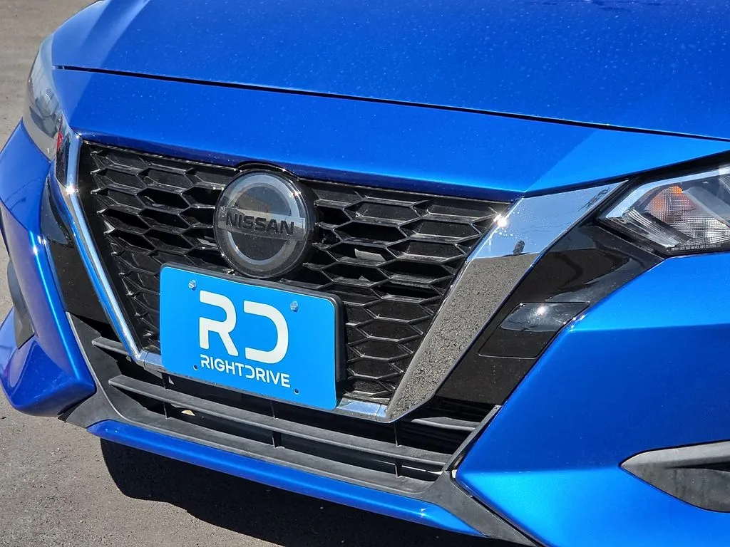 2021 Nissan Sentra SV - Photo 7