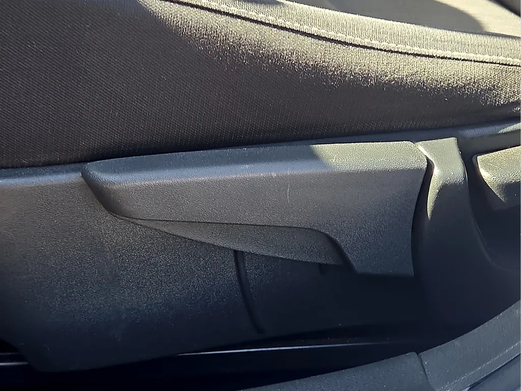 2021 Nissan Sentra SV - Photo 18