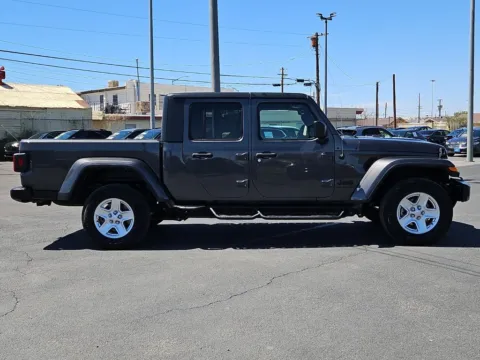 Photos of 2023 Jeep Gladiator Sport S for sale in El Paso, TX at RightDrive - 1791 Lee Trevino