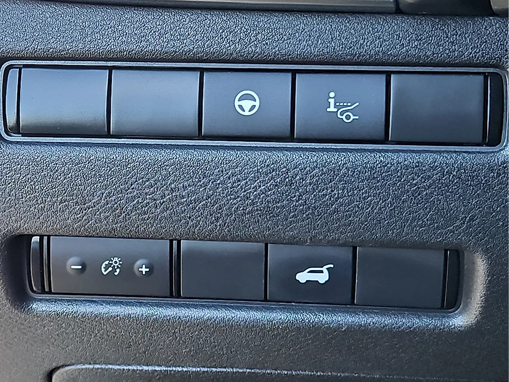 Nissan Rogue photo 19