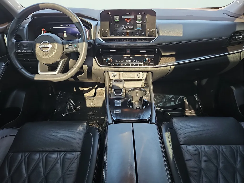 Nissan Rogue photo 15