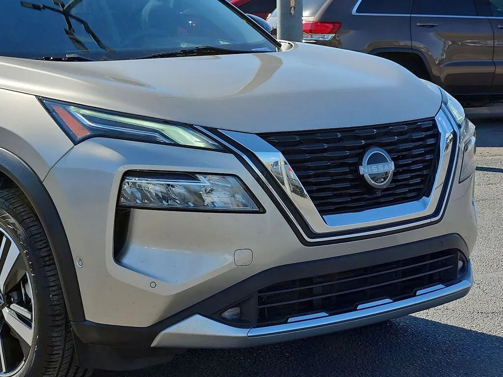 Nissan Rogue photo 7