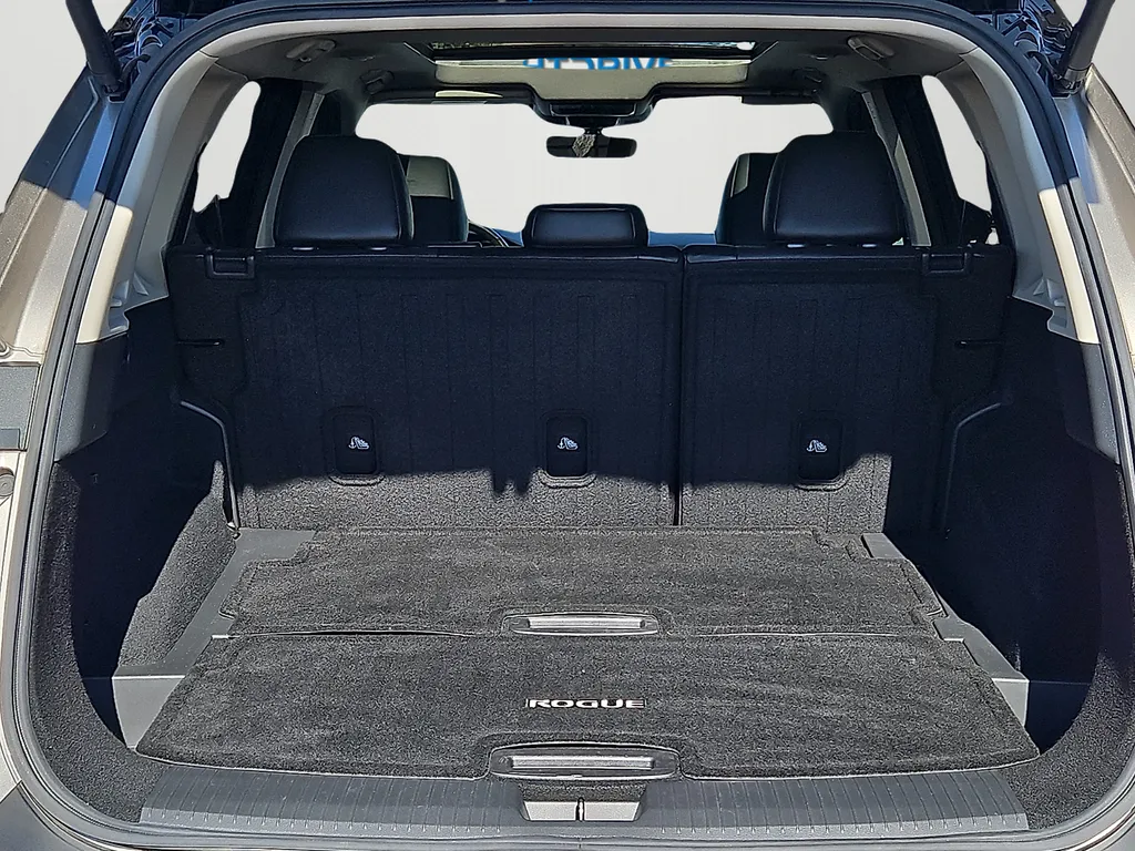 Nissan Rogue photo 11