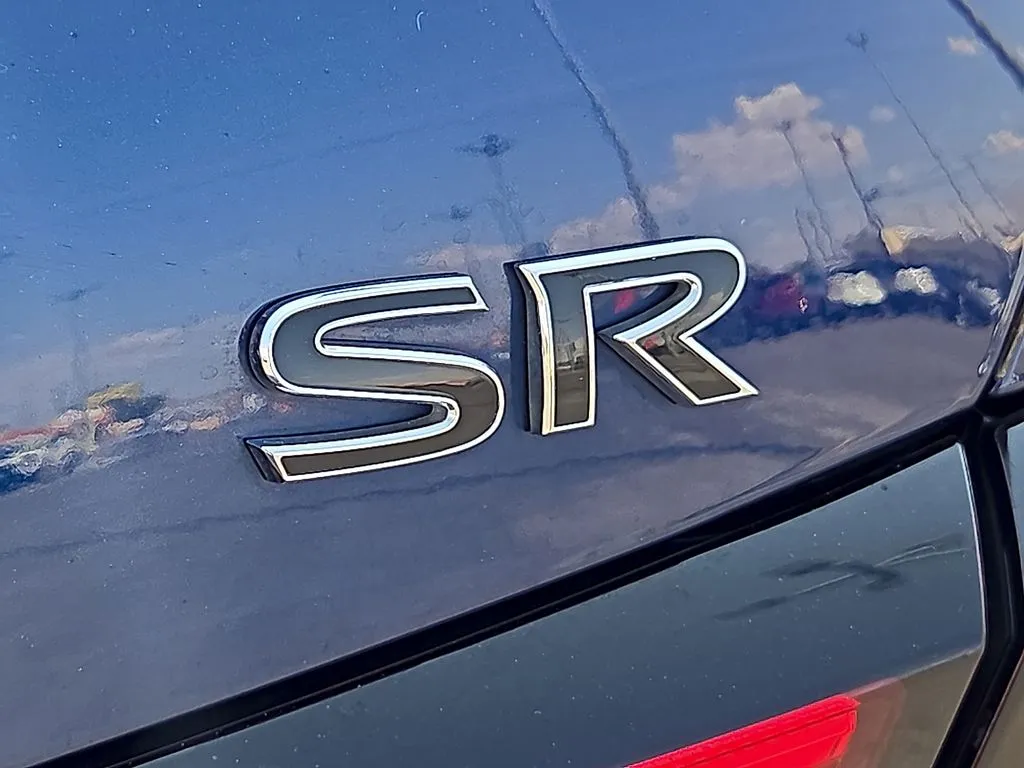 2021 Nissan Altima SR - Photo 12