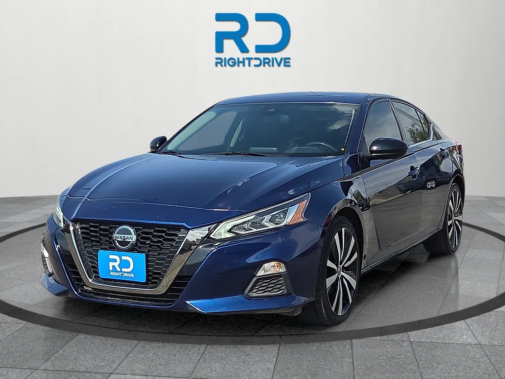 2021 Nissan Altima SR - Photo 6