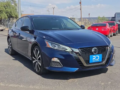 Blue 2021 Nissan Altima 2.5 SR for sale in El Paso, TX