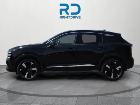 Photos of 2025 Nissan Kicks SR for sale in El Paso, TX at RightDrive - 1791 Lee Trevino