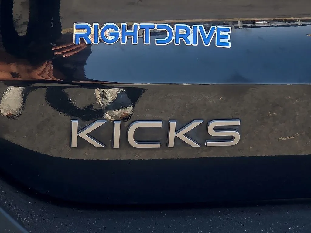 Nissan Kicks photo 11