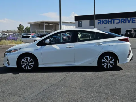 More photos of 2017 Toyota Prius Prime Advanced at RightDrive - 1791 Lee Trevino, TX