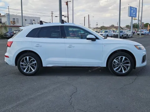 Photos of 2024 Audi Q5 45 S line Premium Plus for sale in El Paso, TX at RightDrive - 1791 Lee Trevino