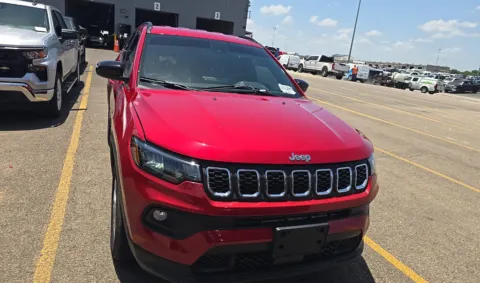 Photos of 2025 Jeep Compass Latitude for sale in El Paso, TX at RightDrive - 1791 Lee Trevino
