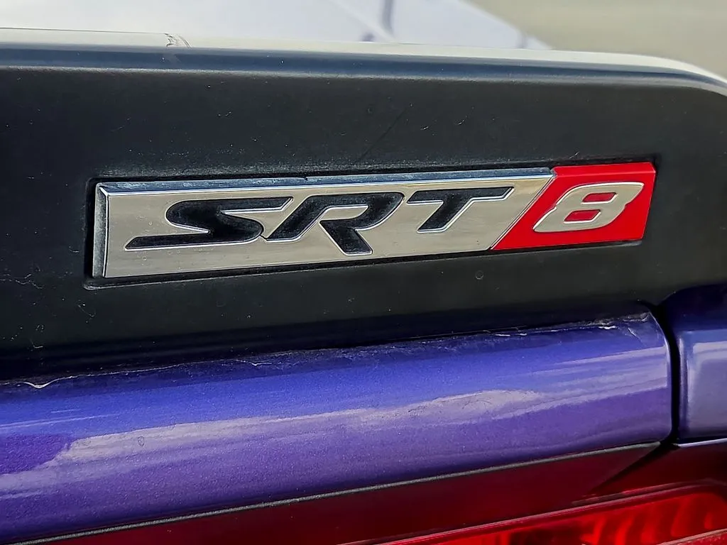2014 Dodge Challenger SRT8 - Photo 12