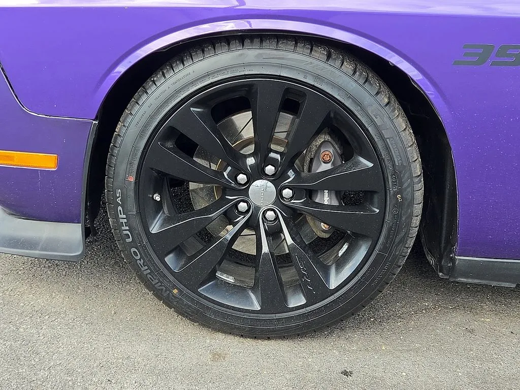 2014 Dodge Challenger SRT8 - Photo 9