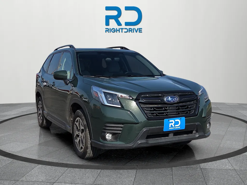 Green 2024 Subaru Forester Premium for sale in El Paso, TX