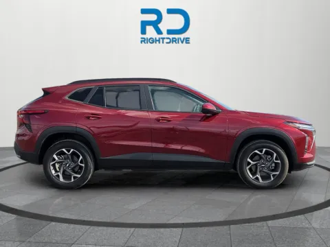 Photos of 2024 Chevrolet Trax LT for sale in El Paso, TX at RightDrive - 1791 Lee Trevino
