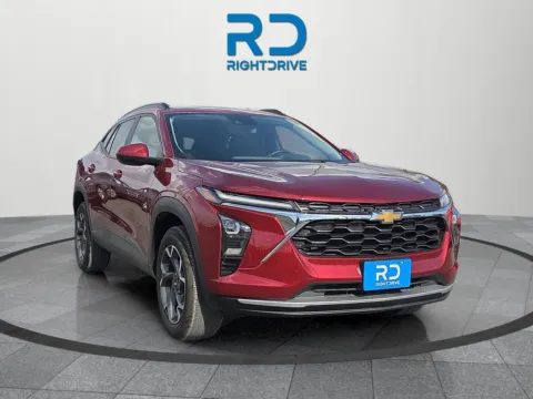 Red 2024 Chevrolet Trax LT for sale in El Paso, TX