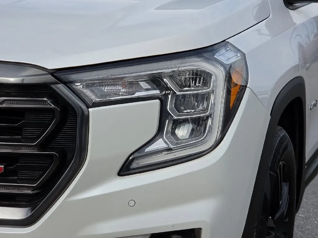 GMC Terrain photo 8