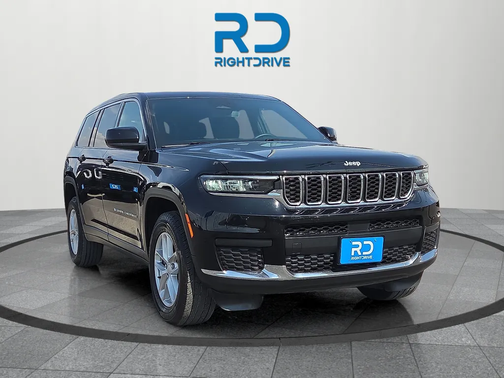 Black 2024 Jeep Grand Cherokee L Laredo for sale in El Paso, TX