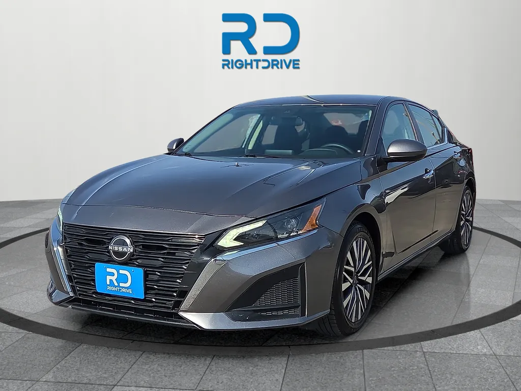 2023 Nissan Altima SV - Photo 6