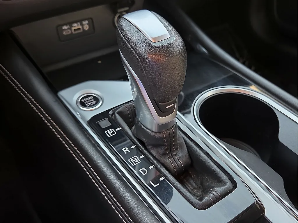2023 Nissan Altima SV - Photo 25