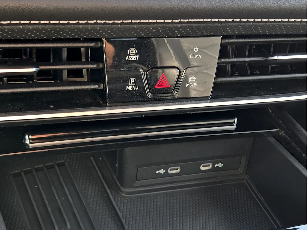 Volkswagen Atlas photo 20