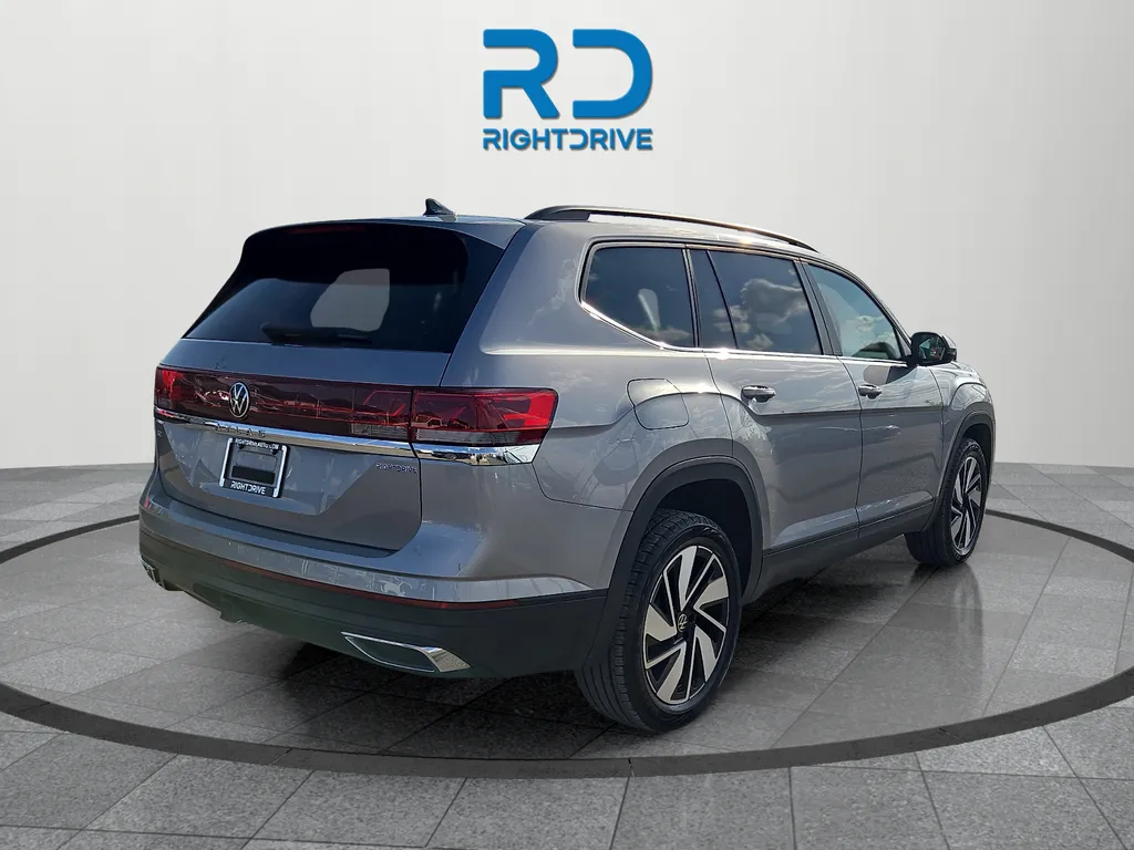 Volkswagen Atlas photo 3