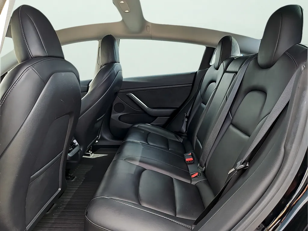 2022 Tesla Model 3 Performance - Photo 12