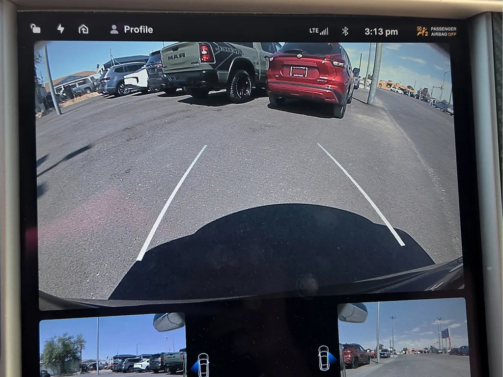 Tesla Model S photo 22