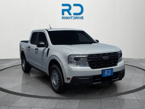 White 2023 Ford Maverick XL for sale in El Paso, TX