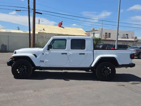 More photos of 2025 Jeep Gladiator Nighthawk at RightDrive - 1791 Lee Trevino, TX