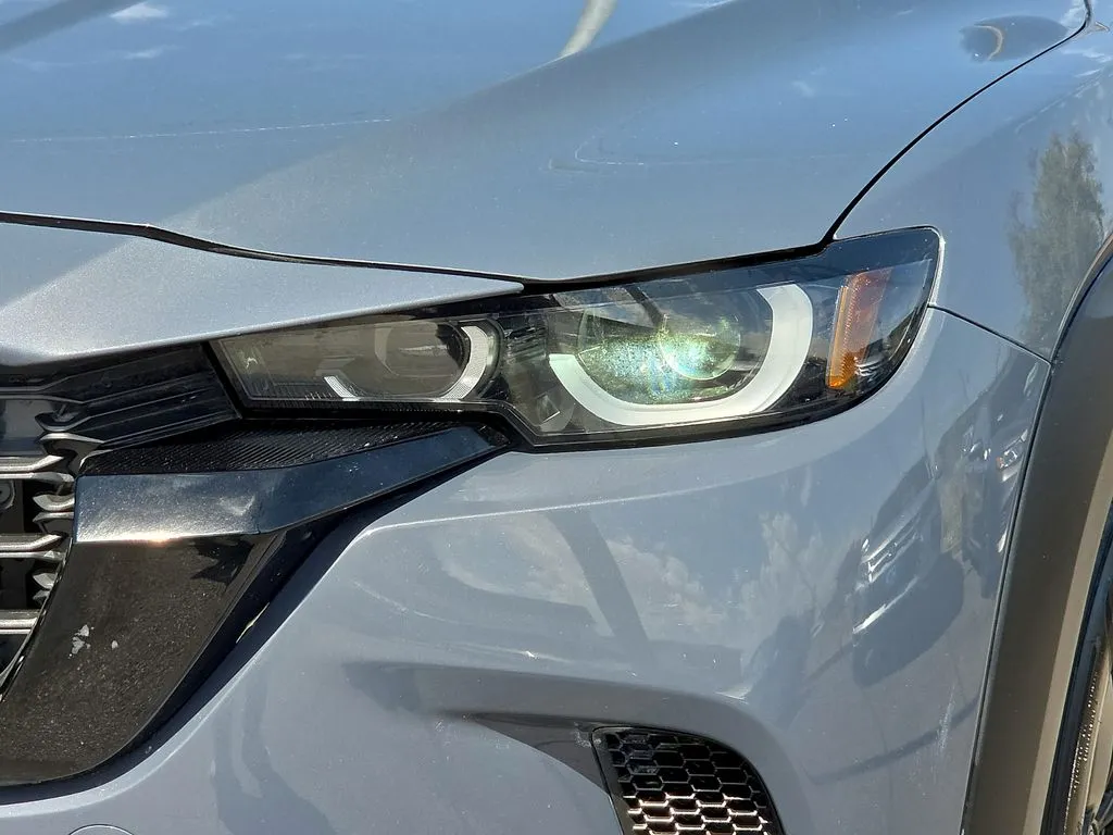 Mazda CX-50 photo 8
