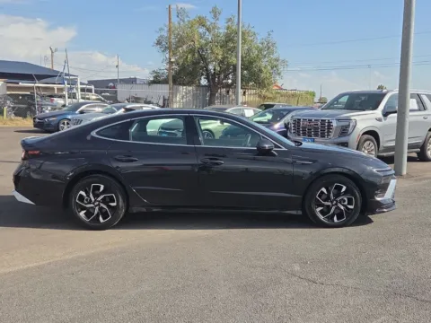 Photos of 2025 Hyundai Sonata SEL for sale in El Paso, TX at RightDrive - 1791 Lee Trevino