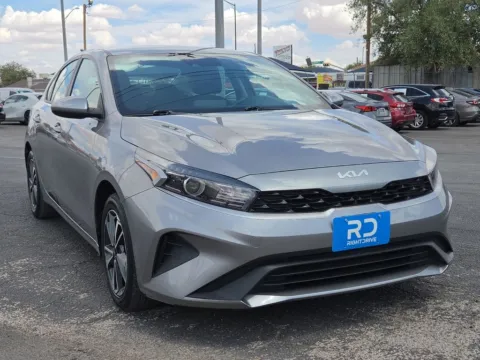 Gray 2024 Kia Forte LXS for sale in El Paso, TX