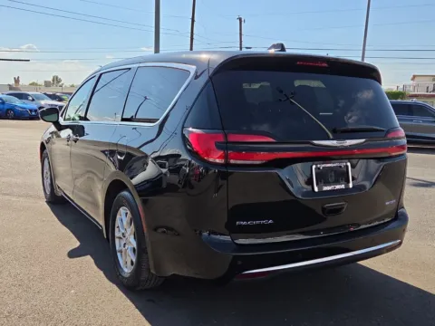 More photos of 2025 Chrysler Pacifica Select at RightDrive - 1791 Lee Trevino, TX