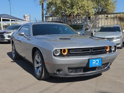 Silver 2018 Dodge Challenger SXT for sale in El Paso, TX