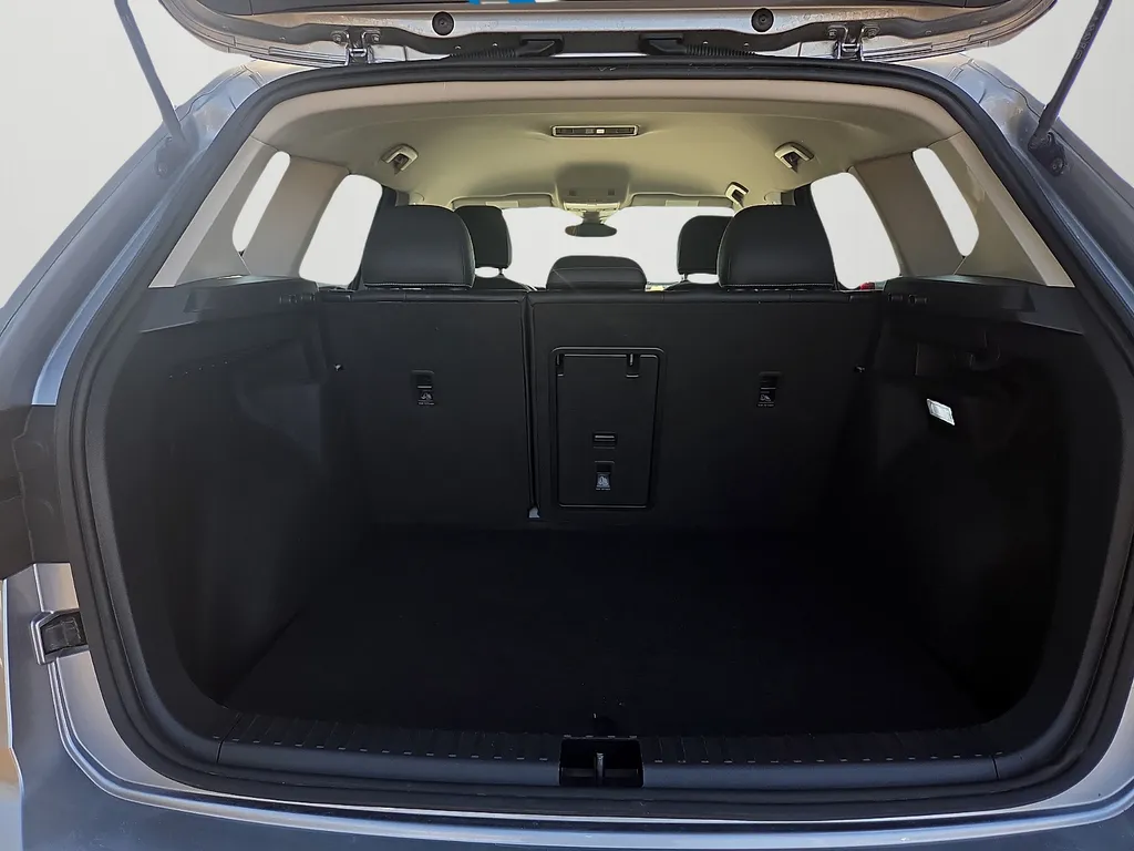 Volkswagen Taos photo 13