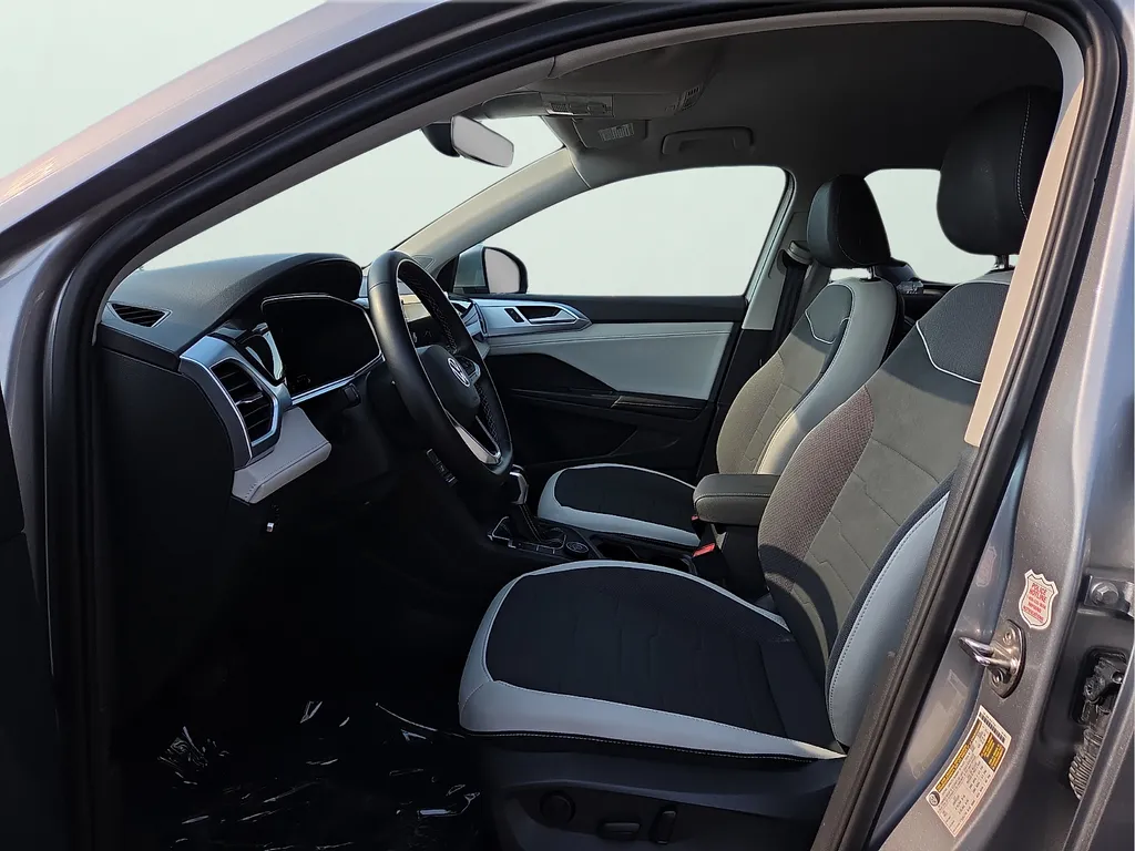 Volkswagen Taos photo 19