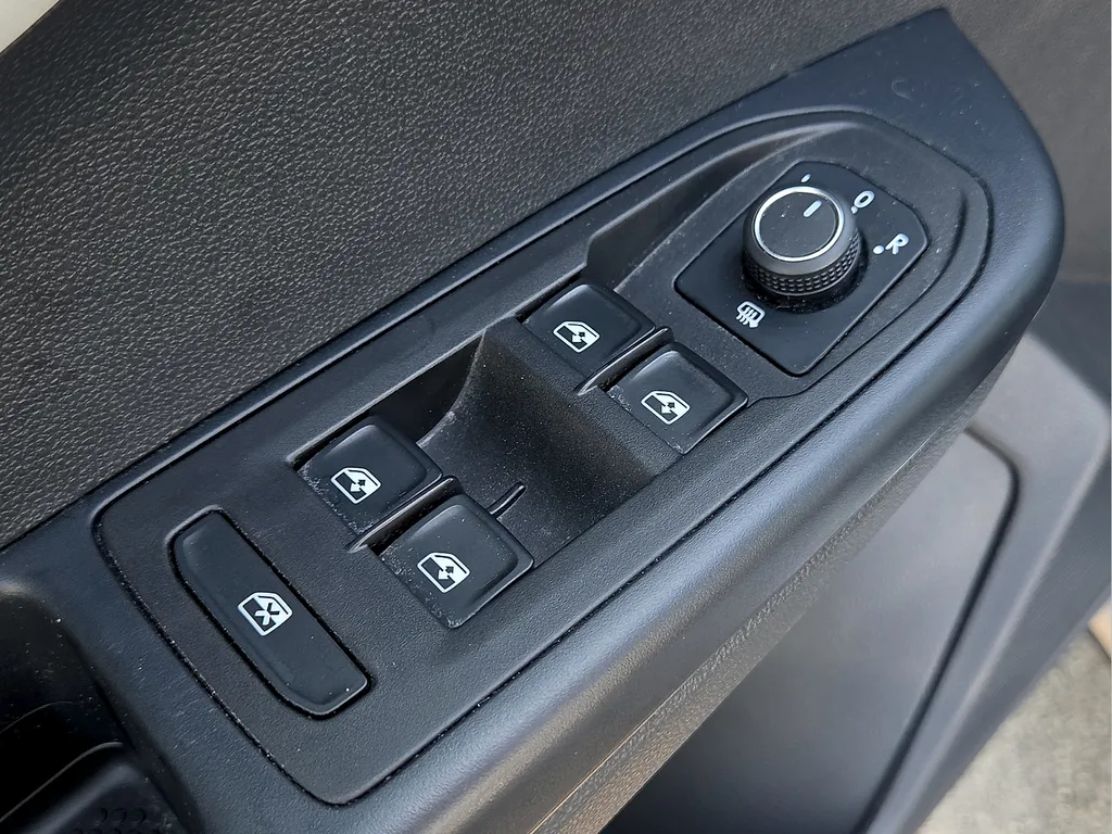 Volkswagen Taos photo 17