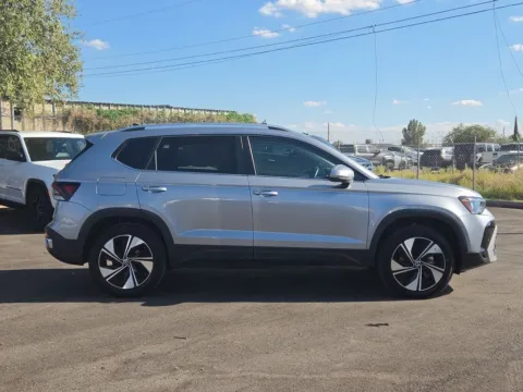 Photos of 2025 Volkswagen Taos 1.5T SE for sale in El Paso, TX at RightDrive - 1791 Lee Trevino