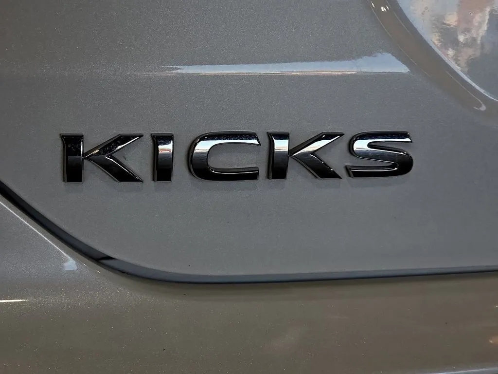 Nissan Kicks photo 11