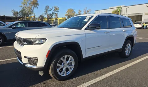 Another view of 2023 Jeep Grand Cherokee L Limited for sale in El Paso, TX at RightDrive - 1791 Lee Trevino